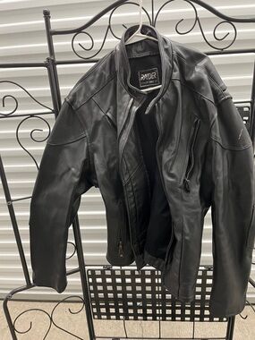 Men's Raider Black Leather Performance Jacket